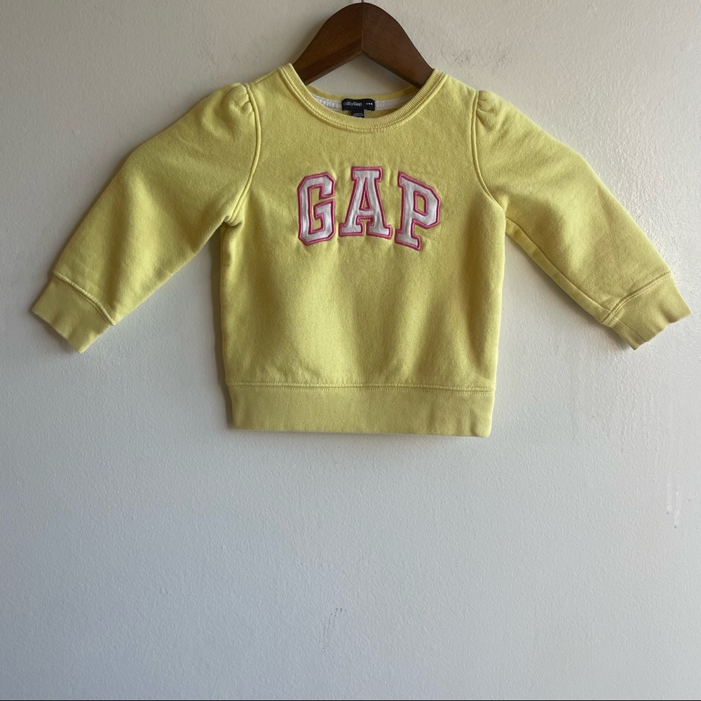 BABY GAP Yellow Crewneck Sweater